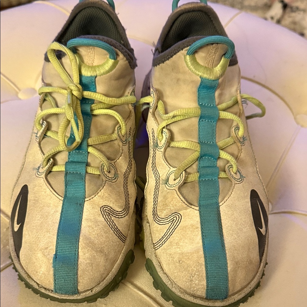 Nike Kids Sneakers Beige with Teal and Lime Accents